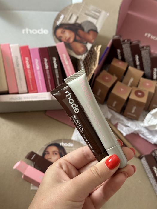 Rhode‼️ блиски,рум’яна,олівці,пептидні бальзами