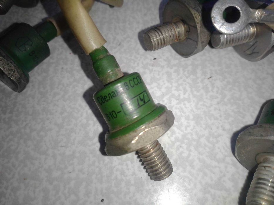 Диод силовой В10