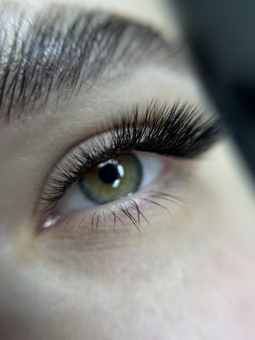 Наращивание ресниц по очень приятной цене