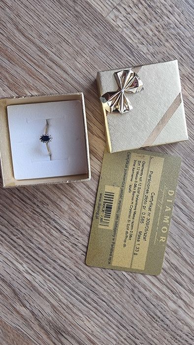 Pierscionek z diamentami p.585 0,08ct