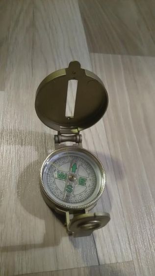 Kompas engineer directional compass