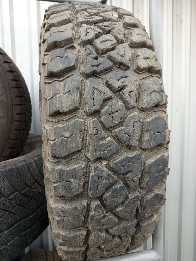 Резина шини LT 245/70 R17 119/116 Q