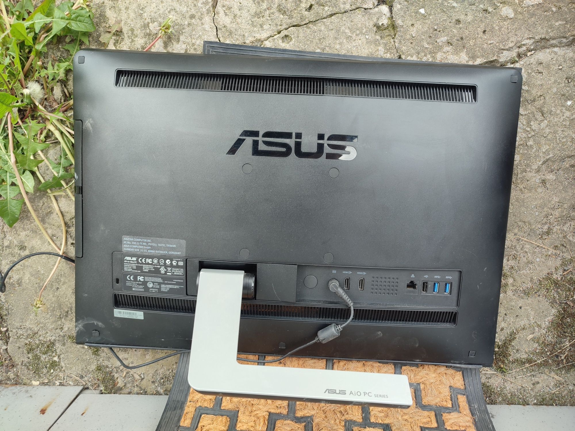 Моноблок Asus Pentium G3220T 4/500гб, GeForce GT 720M, 2 HDMI выхода