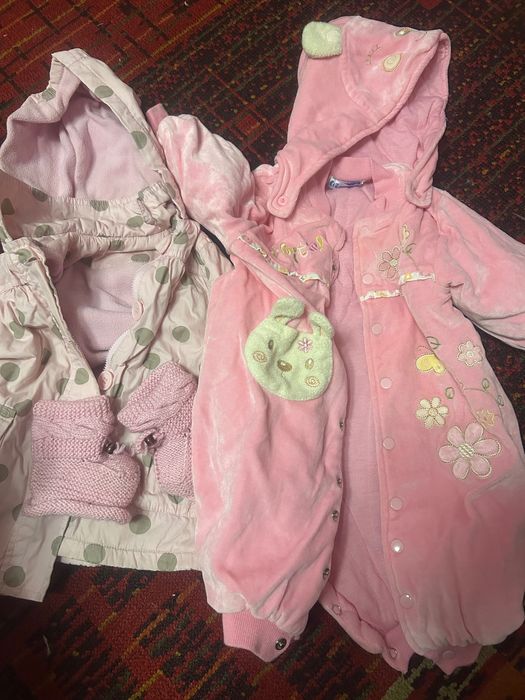 Віддам одяг для дівчинки та пелюшки безкоштовно