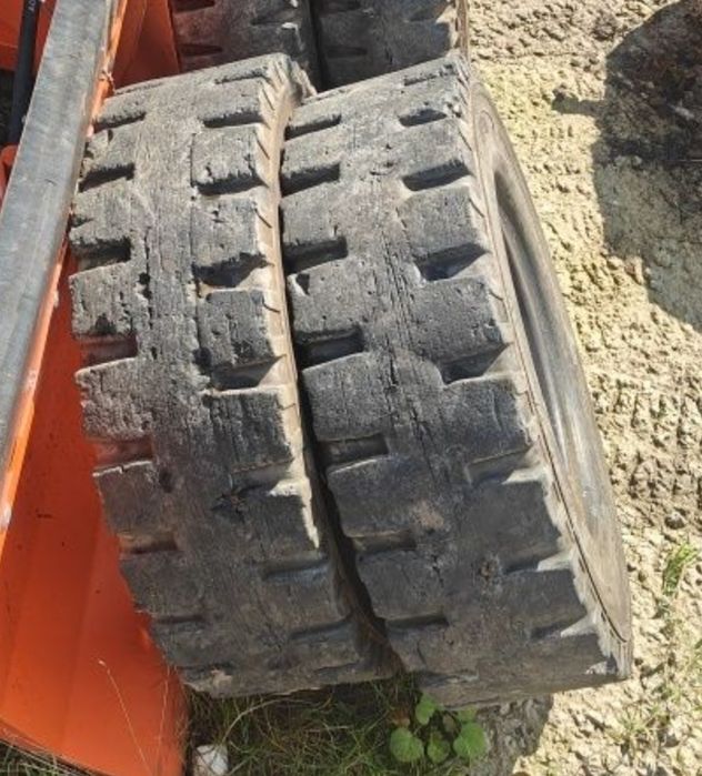 Opona opony 7.00-12 pełne wózek widłowy Bułgar Linde 7-12 Nissan