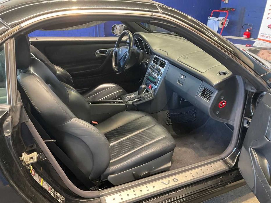 Mercedes SLK para peças