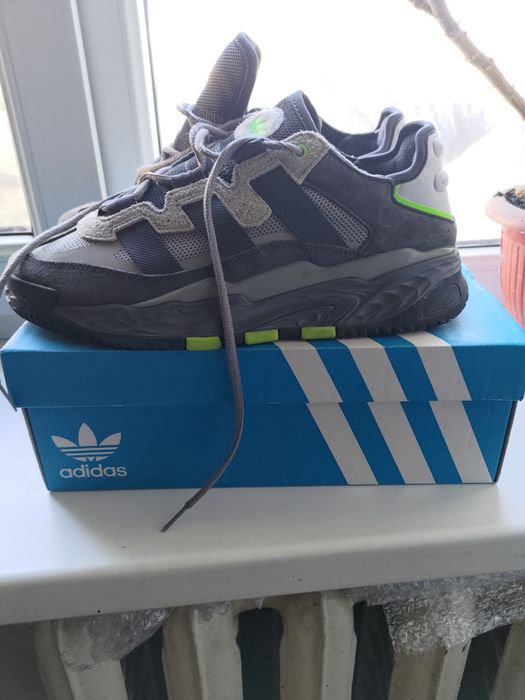 Круті Adidas Lightstrike дуті в магазині 6500 гр