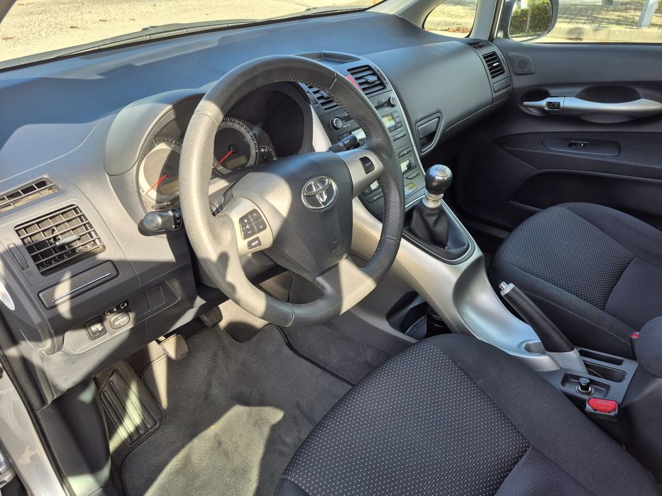 Toyota Auris 1.4 D-4D 2012