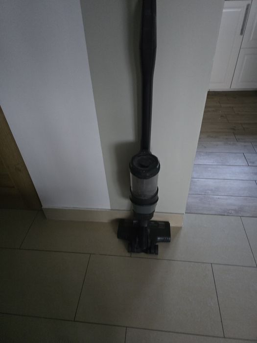 Odkurzacz pionowy Miele Triflex