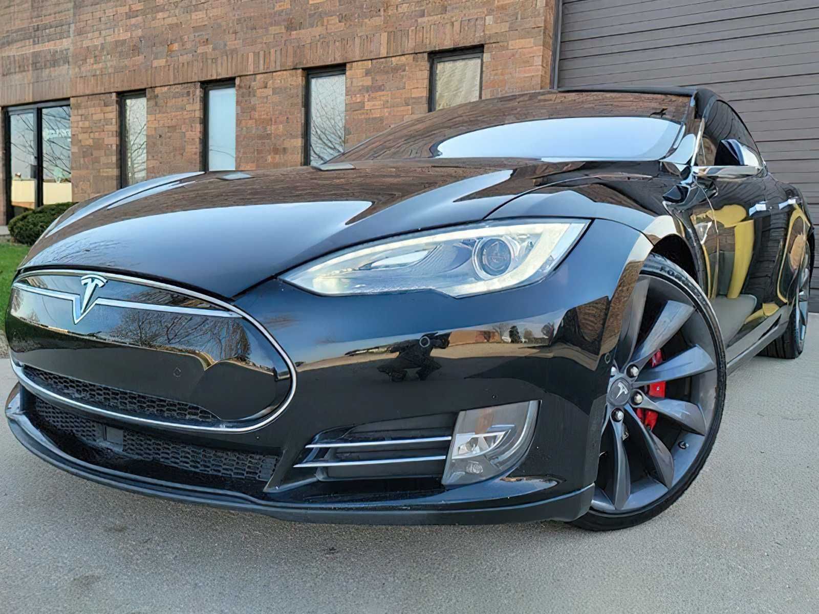 Tesla Model S P85D 2015