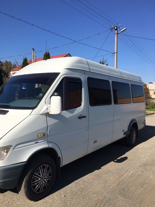 Пасажирські перевезення розвезення працівників заказ автобусів