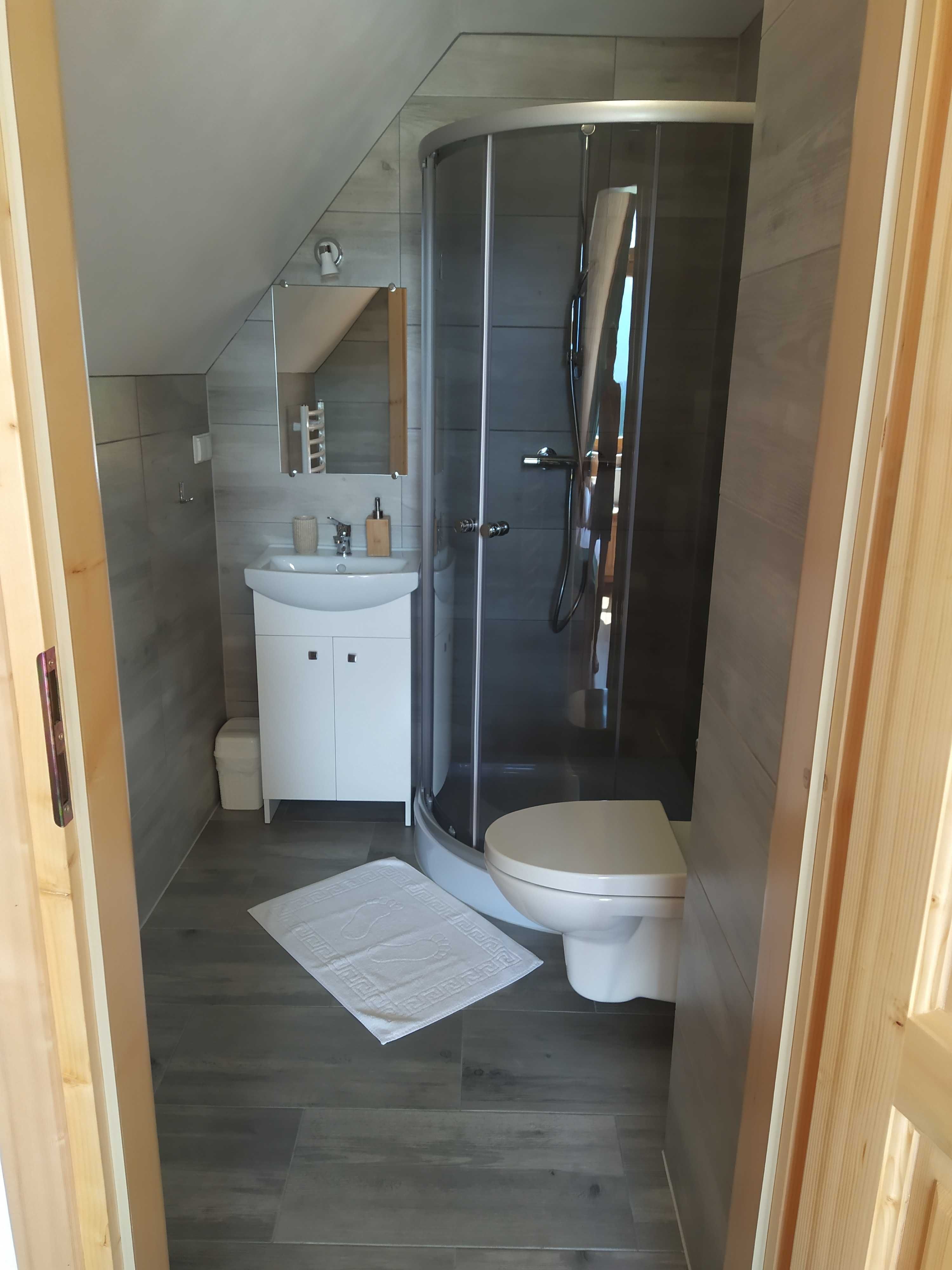 Wakacje!!! Duży dom na wyłączność, pokoje Jacuzzi Willa Cetyniorka