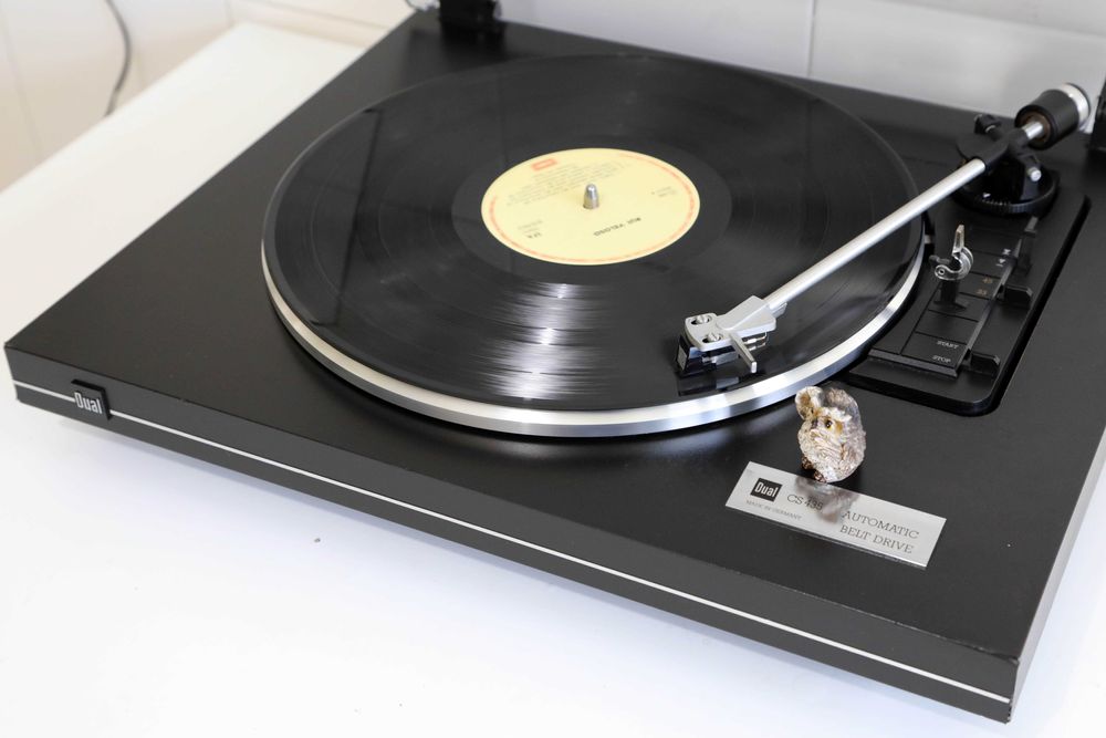 Dual CS-435 Gira discos Belt drive Full Automatic