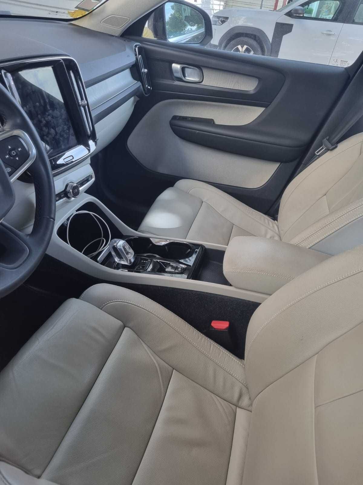 Volvo XC 40 plug in hibrído