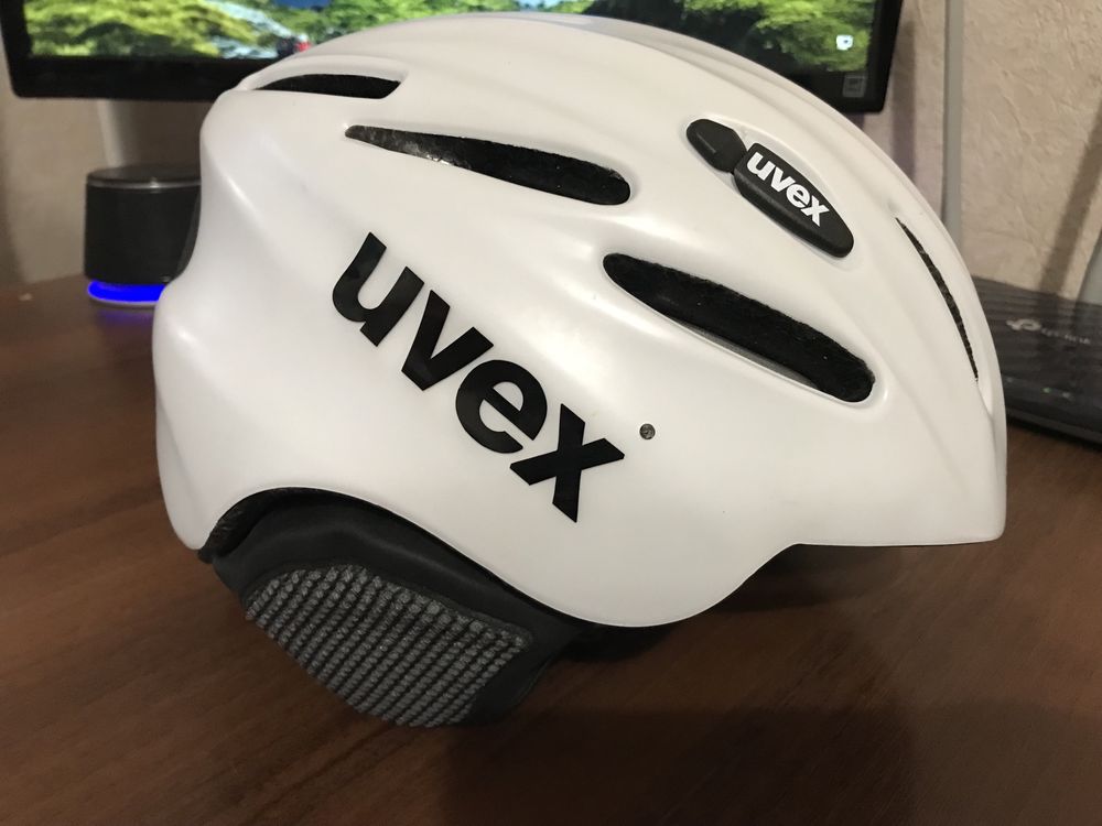 Шлем UVEX детский для зимних видов спорта.  Размер S (49-52)