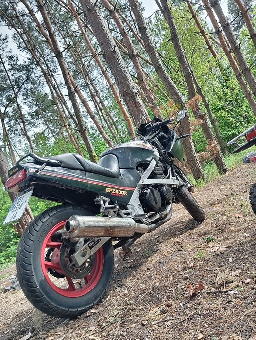 Kawasaki gpz 600r