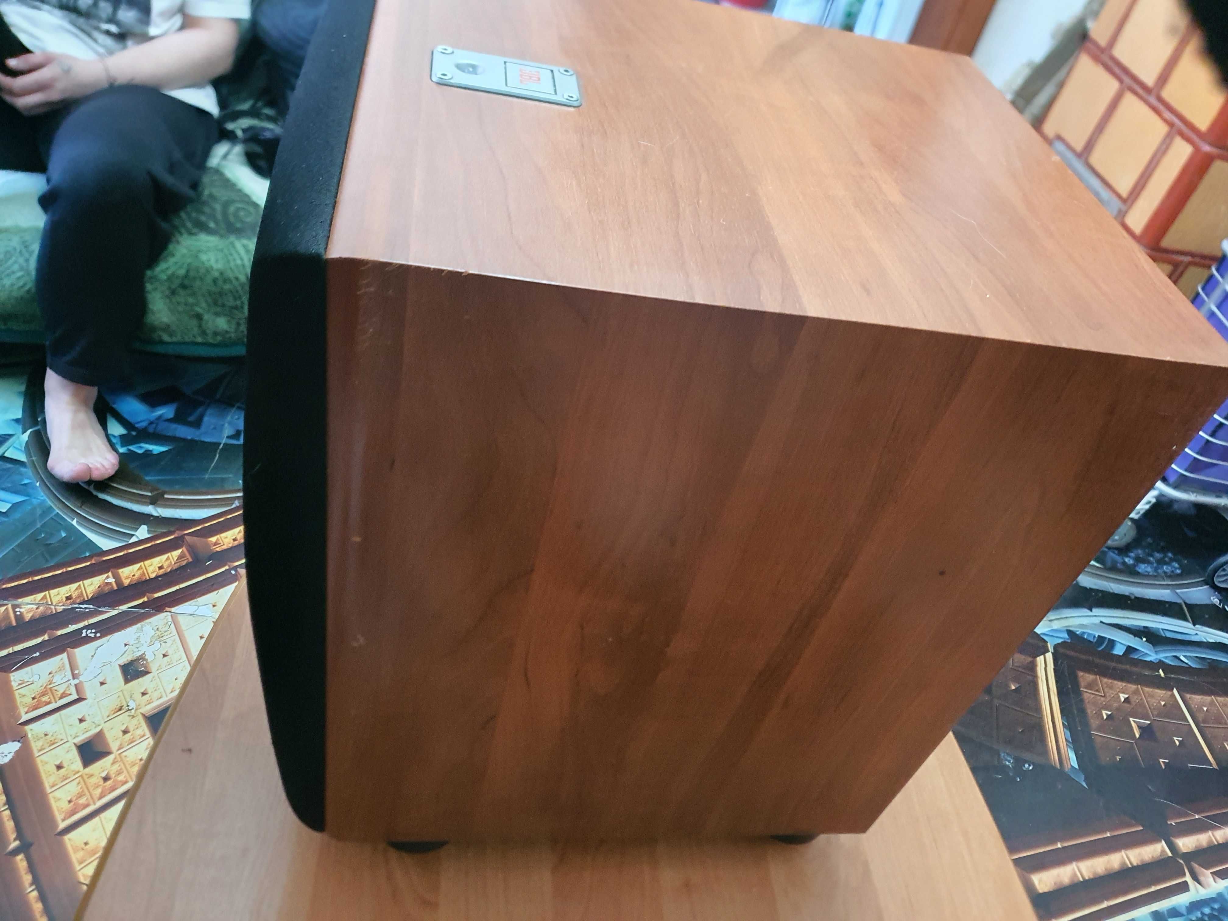 Mocny Subufer aktywny z wzmacniaczem JBL Northridge E Series E150P/230