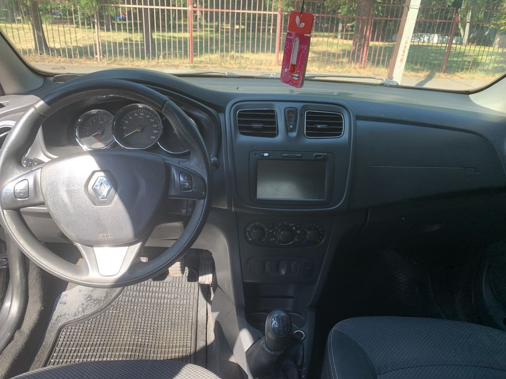Renault Logan2014