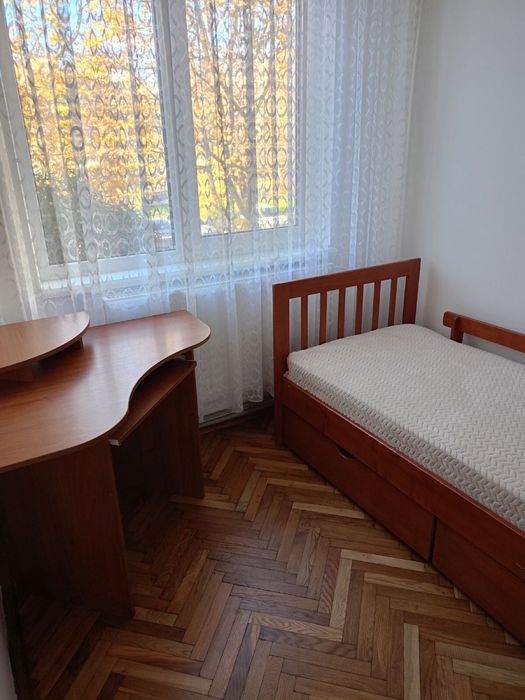 Продаж 4-кімнатноі квартири від власника