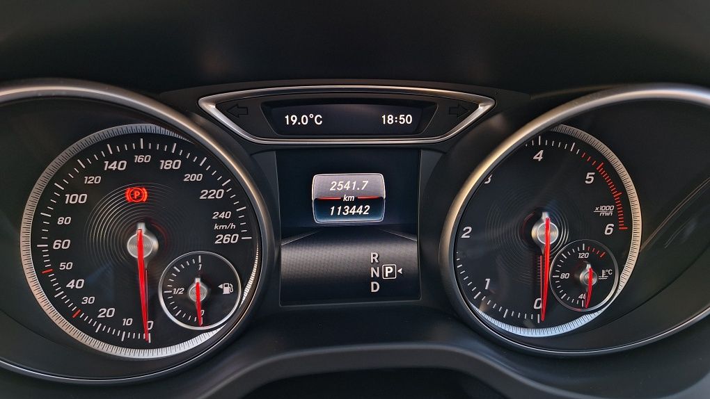Mercedes-Benz CLA 180d AMG Full Extras
