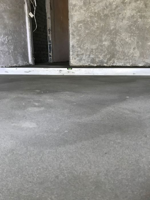 Ідеально рівна підлога | Напівсуха стяжка з гарантією 5 років