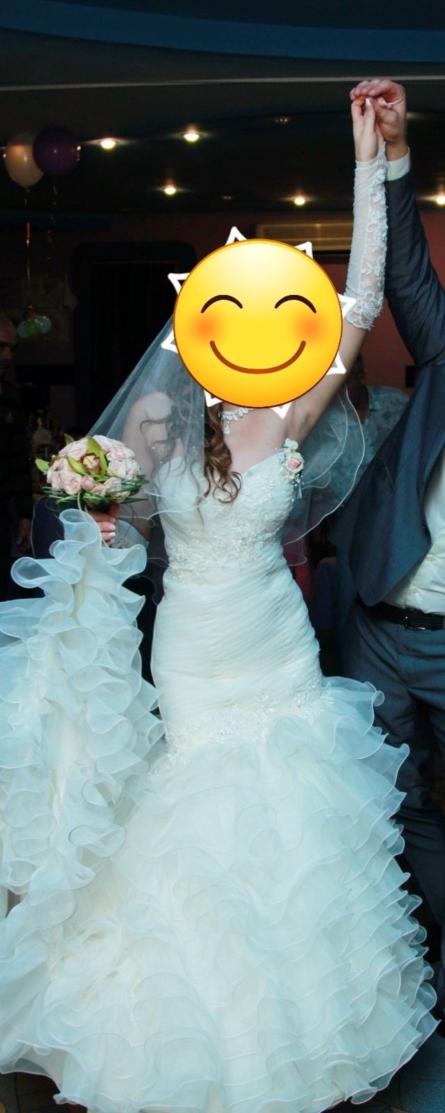 Красива весільна сукня