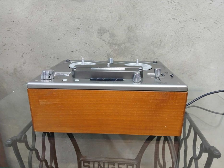 Magnetofon Szpulowy Tandberg model 62 Stereo lata 60
