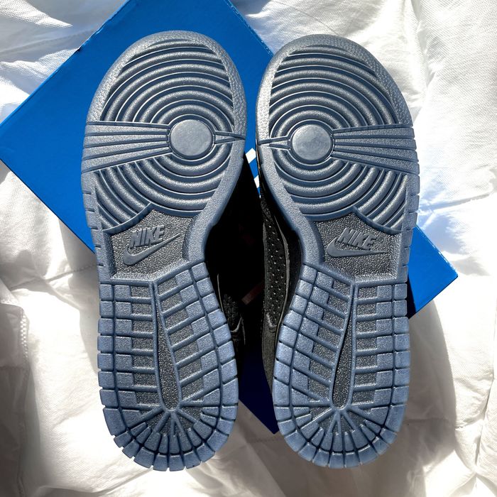 Nike Dunk Low SP x Undefeated 5-On-it Raro