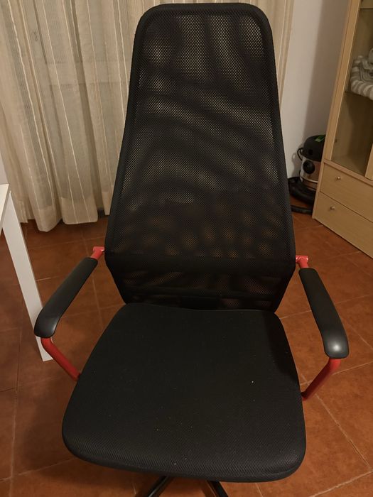 vendo cadeira e mesa de escritorio