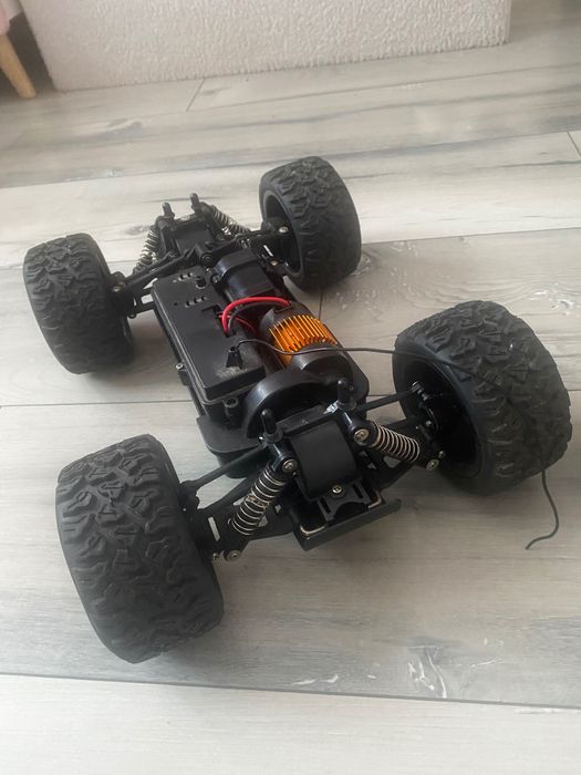 Profesjonalne autka zdalnie sterowane 2 sztuki