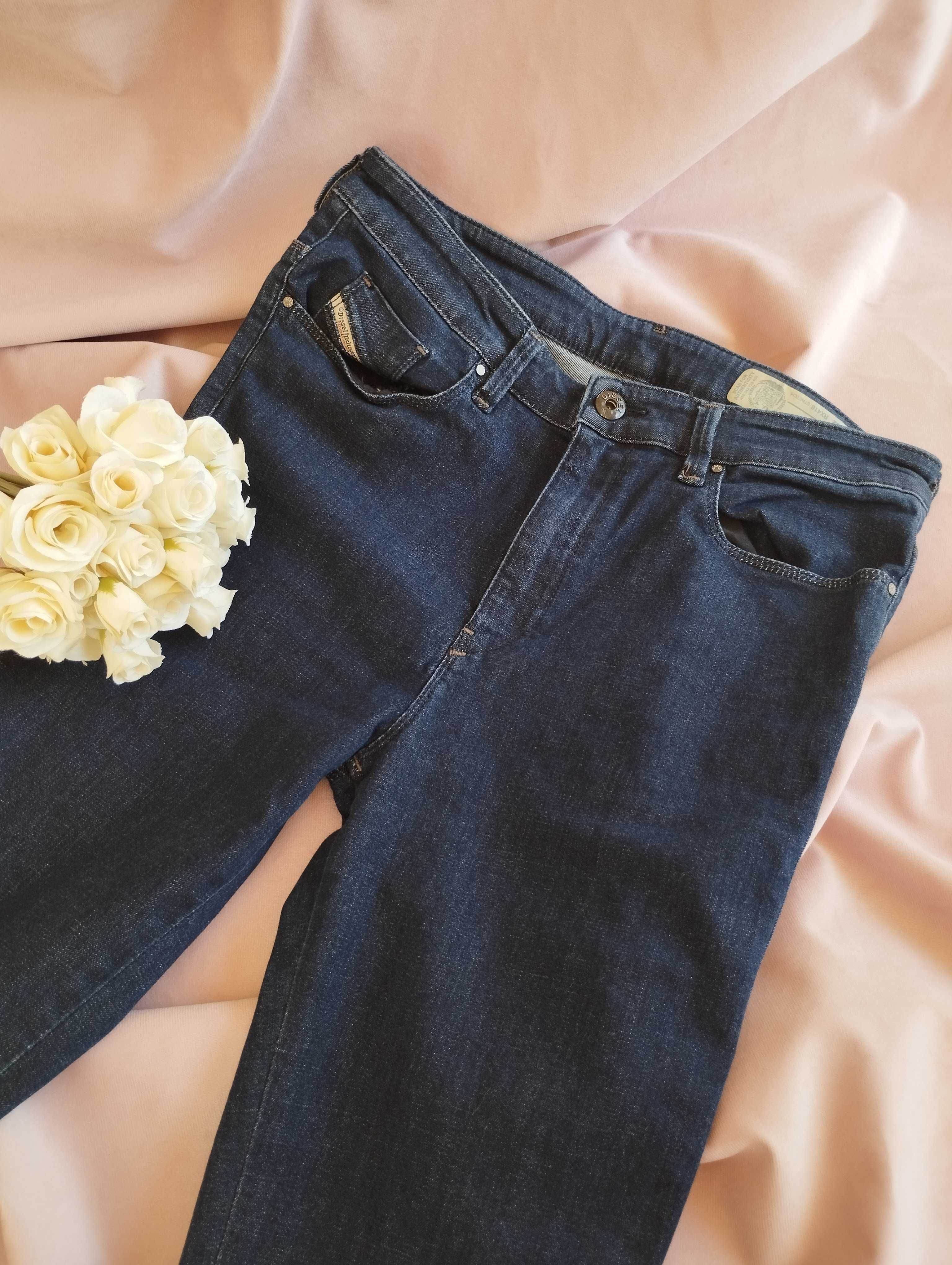 Diesel damskie jeansy Rozmiar W28 L32 granatowe rurki Slim elastan