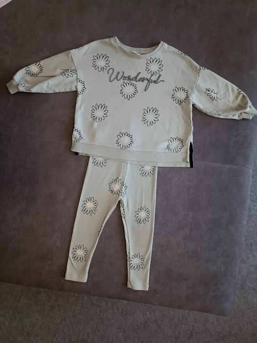 Костюм від Next для дівчинки