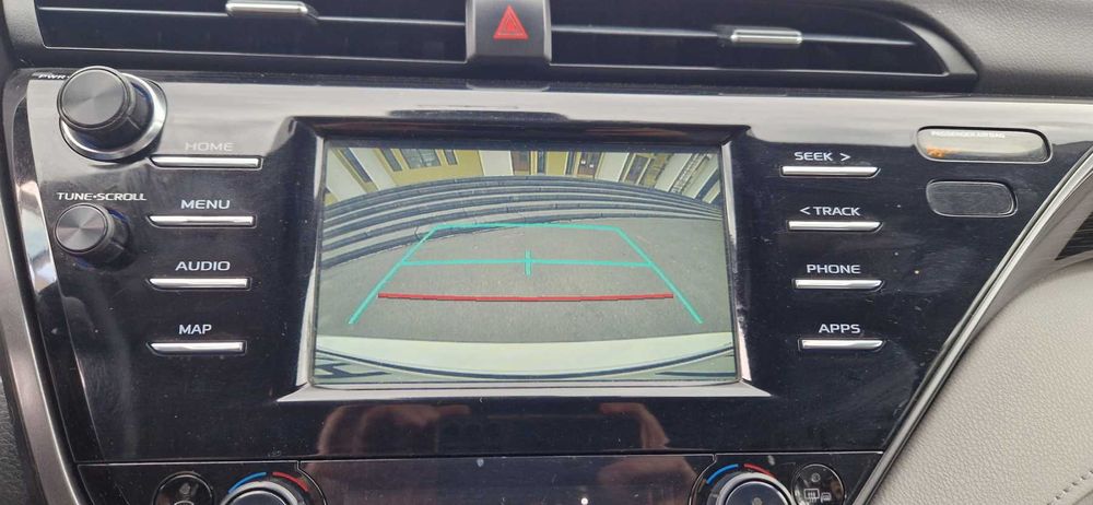 Продам Toyota Camry 2019