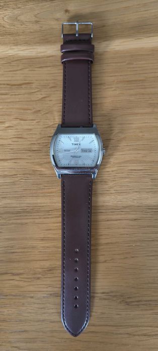 Zegarek Timex T2D371 Wieczny kalendarz CR2016, nowa bateria