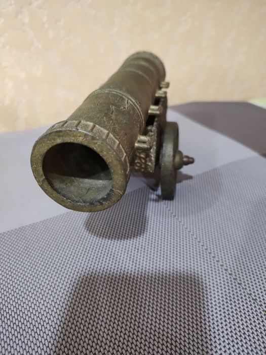 Бронзовая царь - пушка