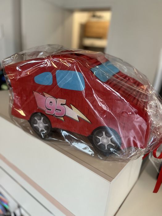 Piniata urodzinowa samochod auto