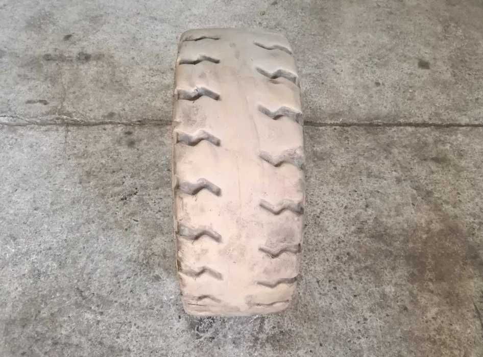 Opona do wózka widłowego Continental 16X6-8 LOC NM