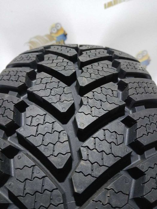 Шина Petias 215/65R16C. 1шт. Зима Розпаровка (0764)