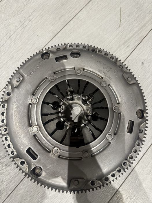 Zestaw sprzęgła SACHS