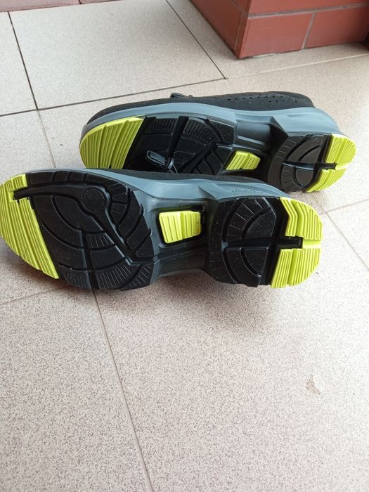 Buty robocze uwex nr 45 nowe