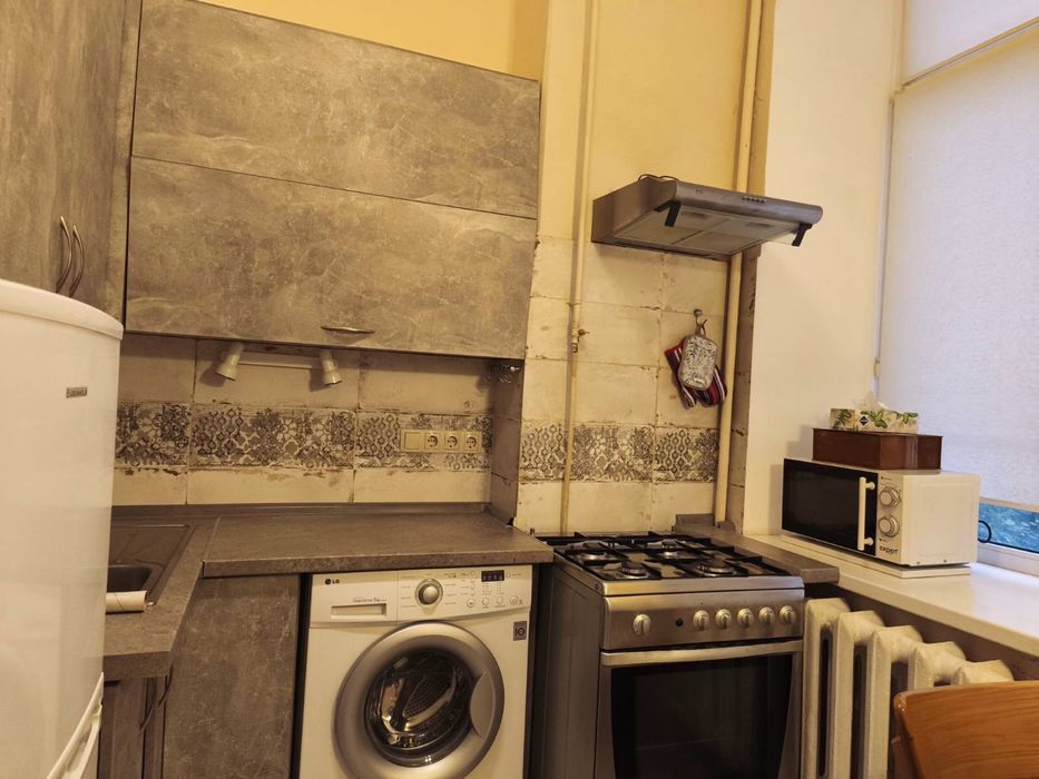 Пимоненко 20. Лукьяновка. Поділ. м Лукьяновка -20хв