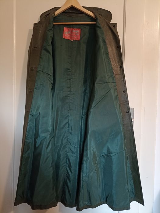 Płaszcz damski skórzany długi z paskiem