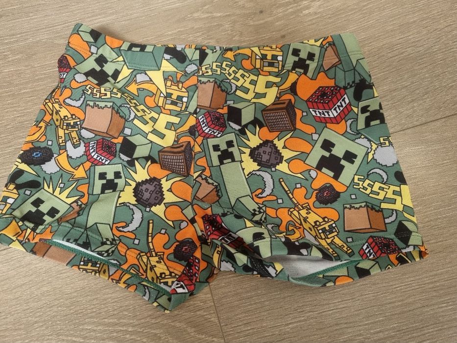 Ķapielówki chłopięce w rozmiarze 140