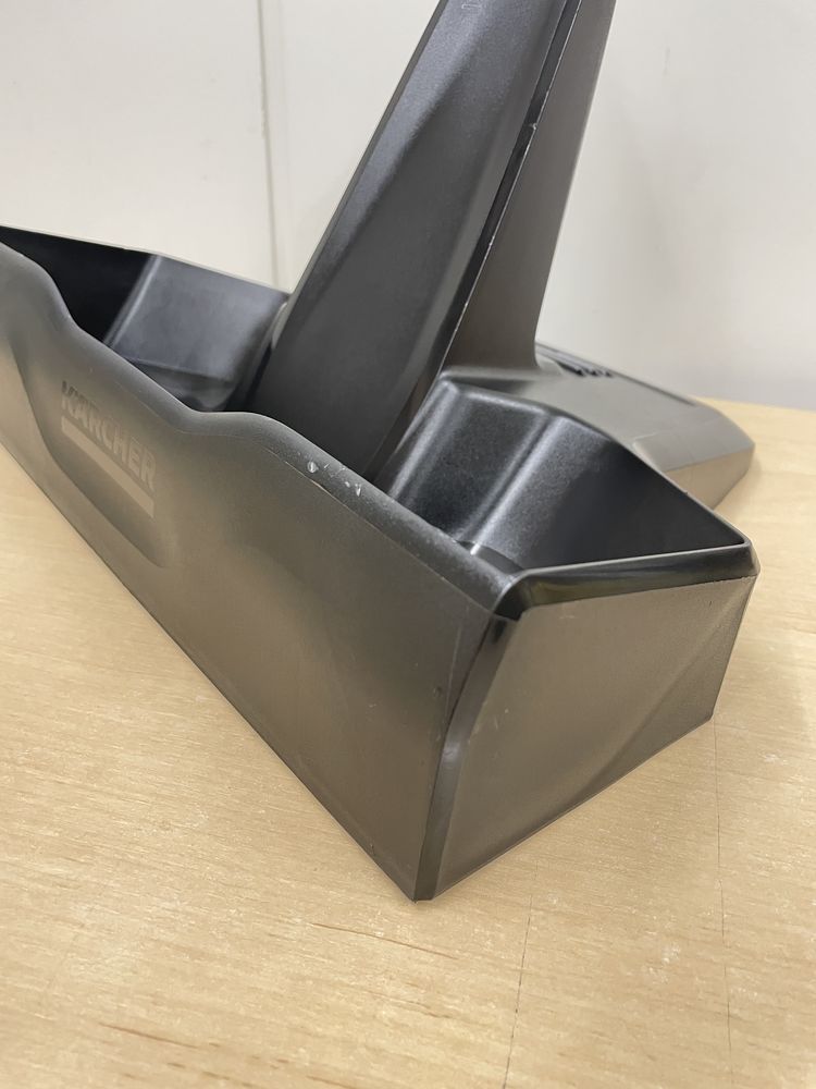 Stacja czyszczenia Mop Karcher FC 5 , Fc 5 premium Home Line stojak