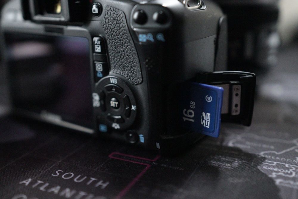 Aparat Lustrzanka Canon eos 550D!!!