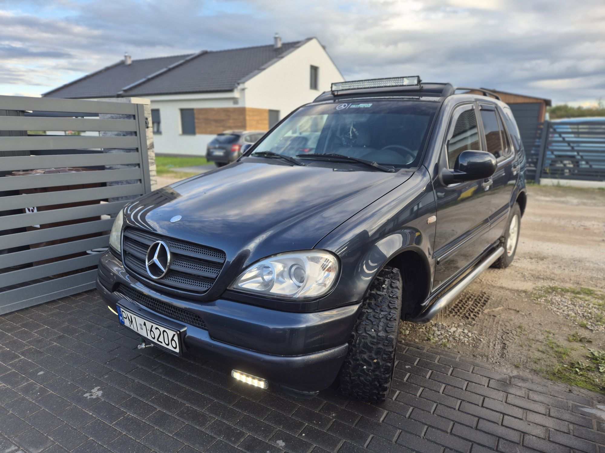 Mercedes ML 270 CDI 2000r • Automat • 4x4 z reduktorem • Skóra • Hak