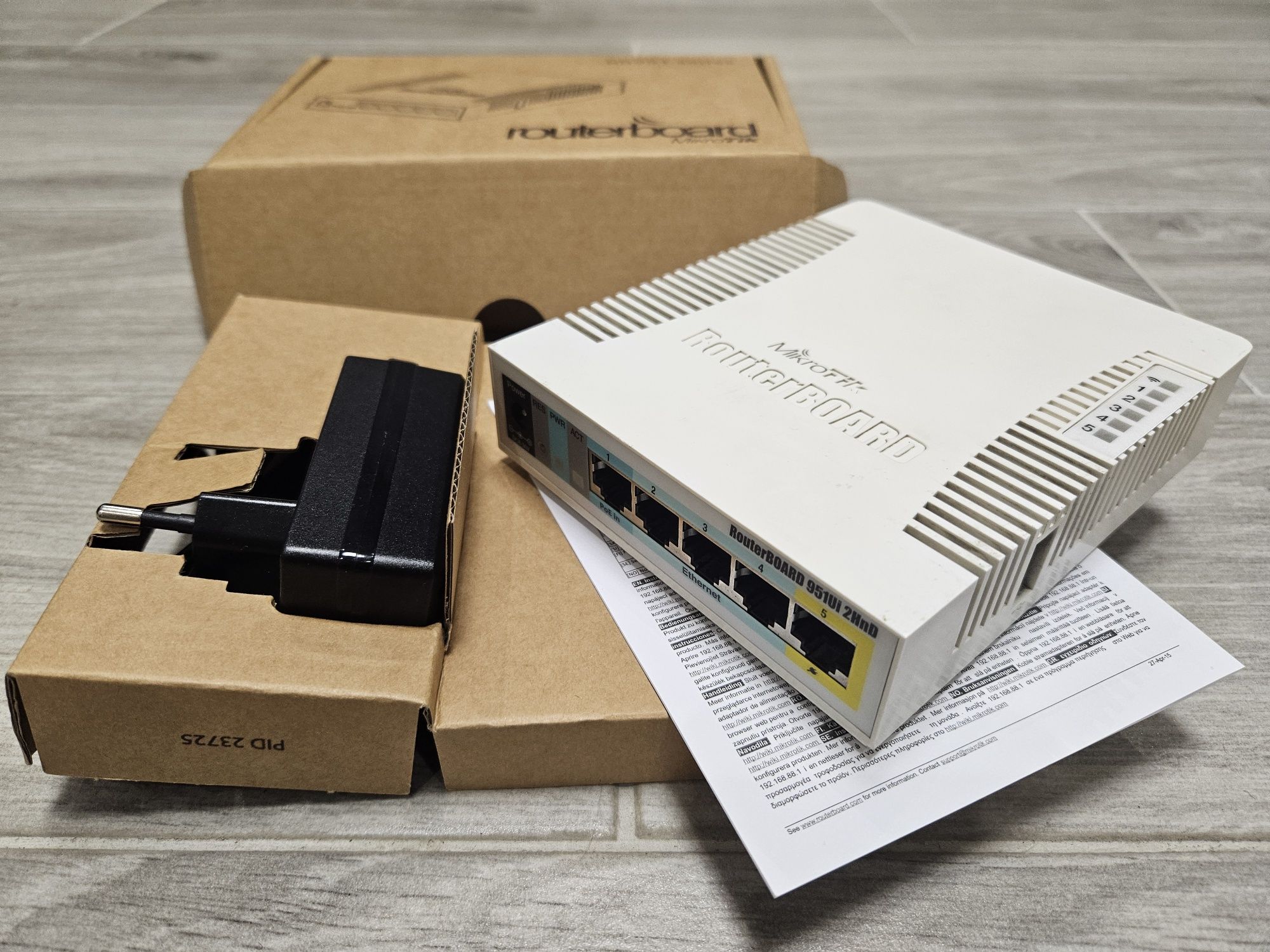 Mikrotik RB951Ui-2HnD