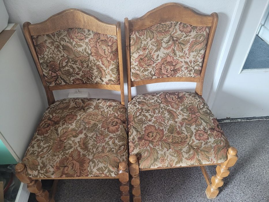 2 krzesła tapicerowane