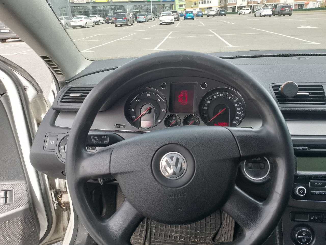 Volkswagen passat B6 2008