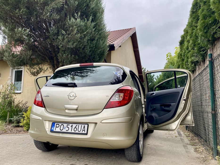 Opel corsa / 1.2 benzyna /